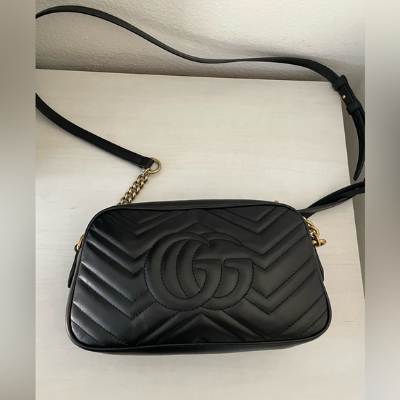 GUCCI Marmont Small Shoulder Bag - Picture 3 of 12